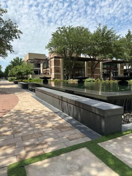 Luxury Apt In Perfect Location Apartment Houston Exterior photo